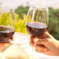 couple-enjoying-red-wine