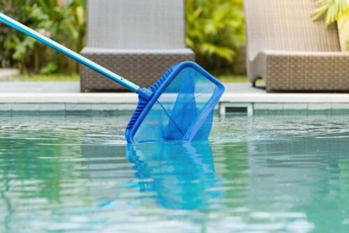 Pool-Cleaning-img Pool-Cleaning-img