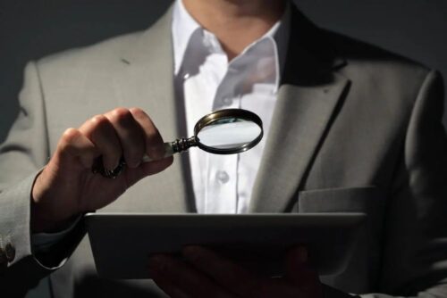 Magnifying-Glass Magnifying-Glass