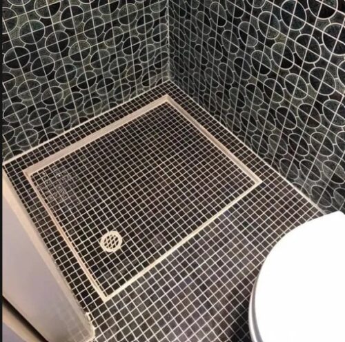 shower1 shower1