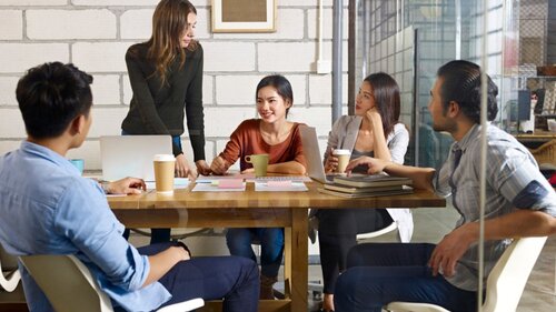 Leadership Development Coaching for Confident & Effective Leaders (1) Leadership Development Coaching for Confident & Effective Leaders (1)