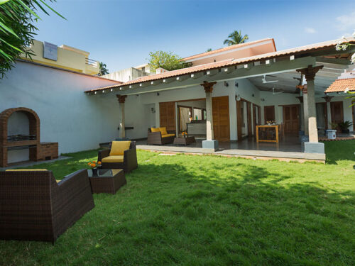 Garden-Side-With-Barbecue Garden-Side-With-Barbecue