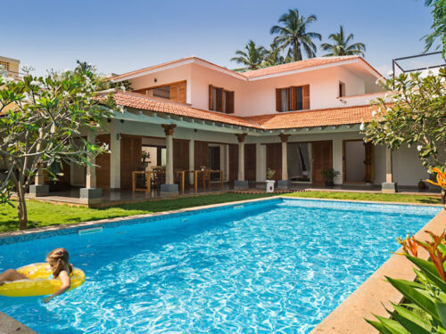 Swimming-Pool Swimming-Pool