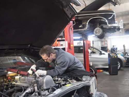 Auto Service & Repairs Woolloongabba (1) Auto Service & Repairs Woolloongabba (1)
