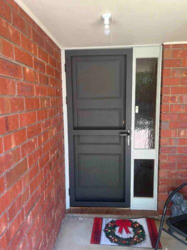 Screen door repairs Adelaide (2) Screen door repairs Adelaide (2)
