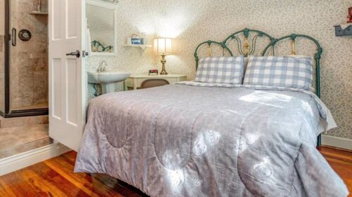 Explore the Best of the Rockies with Denver Colorado Lodging (1) Explore the Best of the Rockies with Denver Colorado Lodging (1)