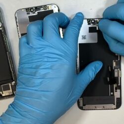 iPhone screen replacement Dubai0702