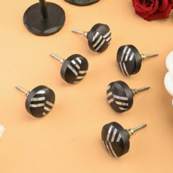 Wooden Knobs (3)