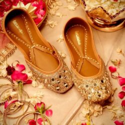buy punjabi jutti for women