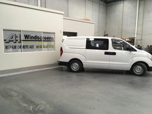Van-SideWindow-Installation Van-SideWindow-Installation