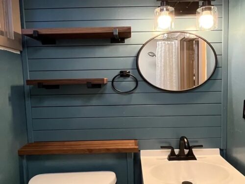 bathroom bathroom
