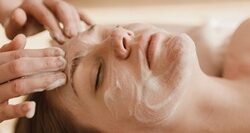 Showcasing_the_beneficial_aspects_of_facials_for_skin_health_and_beauty_29bb6293-91be-4985-9e96-9b1d9c82924b