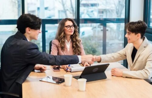 imageye___-_imgi_5_business-meeting-office-770x500 imageye___-_imgi_5_business-meeting-office-770x500